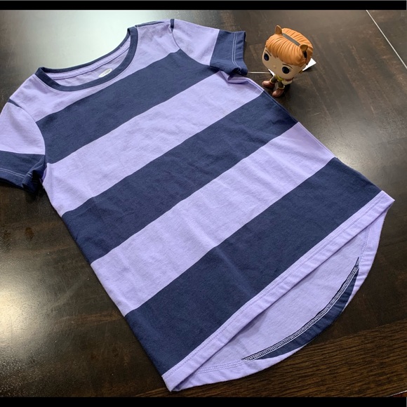 Girl Short Sleeve T-Shirt Size S (6-7) - Picture 2 of 5